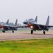 Cazas SU-30 chinos despegan para patrullar el Mar del Sur de China / Foto Xinhua vía AP