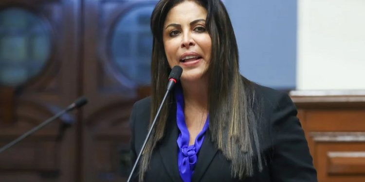 Patricia Chirinos, tercera vicepresidenta del Congreso de Perú / Foto Andina