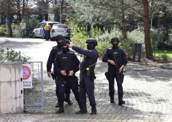 Lisboa, 28/03/2023 - Homem entrou no centro Ismaili e matou 2 pessoas e feriu outras com uma faca.
(Leonardo Negrão / Global Imagens)